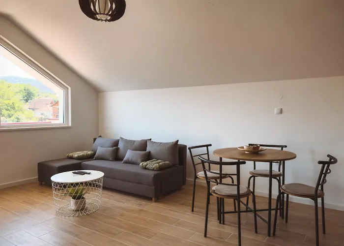 Luxury Danube * 골루바츠