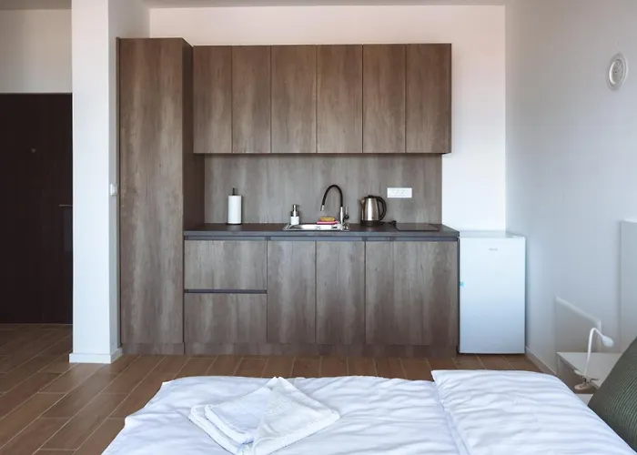 Luxury Danube 골루바츠